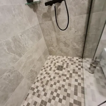 Apartment Pembroke Guest