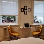 דירה Pembroke Guest *
