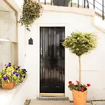 דירה Pembroke Guest *