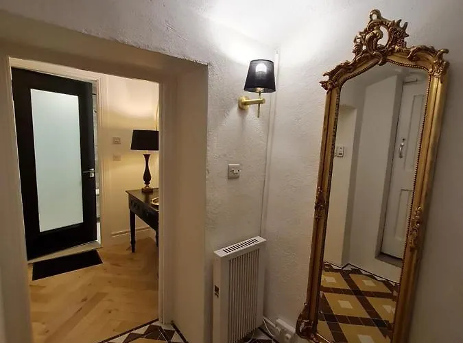 Pembroke Guest Apartment *