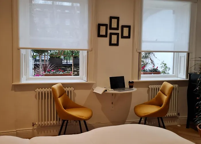 Apartment Pembroke Guest *